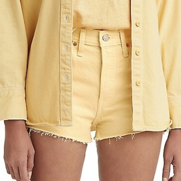LEVI'S | 501 High Rise Yellow Ripped Hem Shorts Size 30 - Picture 1 of 6